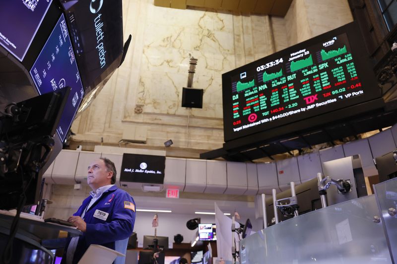 Dow Closes Above 38 000 For First Time CNN Business   Gettyimages 1953264921 