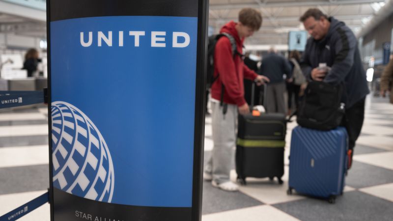 United Flight 2091 Aborts Takeoff at O'Hare Due to Engine Issue, No Injuries Reported
