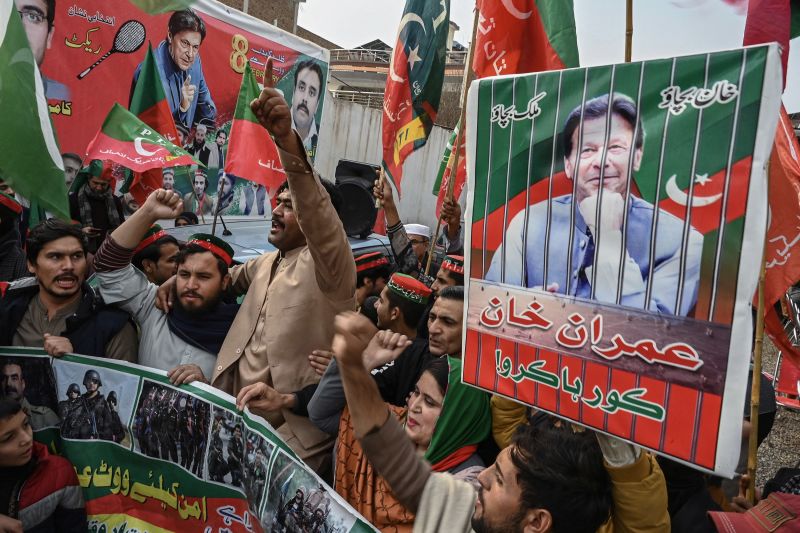 Supporters of Pakistan Tehreek-e-Insaf (PTI) at a protest demanding the release of the party's leader Imran Khan, in Peshawar on January 28, 2024.