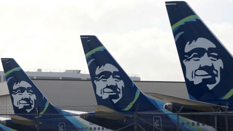 Delays persist as Alaska Airlines lifts ground stop