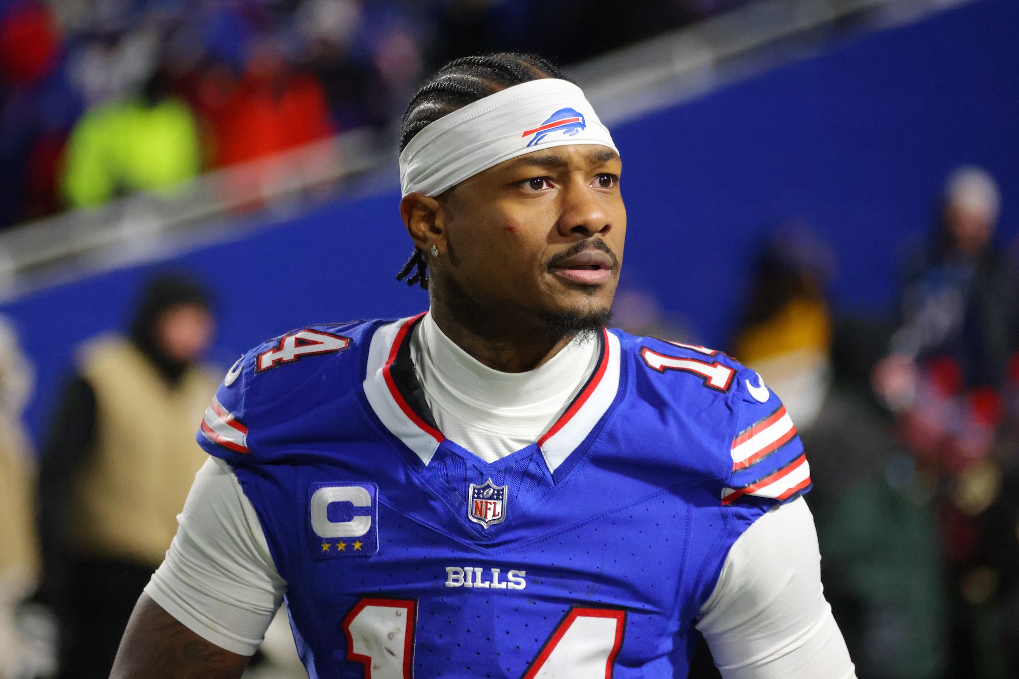 🚨 BREAKING: Gus Edwards moves up to sixth all-time in TD rushes with a 30-yard burst against the Bills.🔥 After the game, Stefon Diggs quipped: “Congratulations… setting a record after being beaten by us. Unfortunately, those numbers aren’t going to help the Ravens win the division.”.D