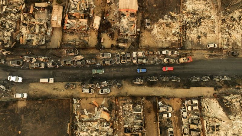 Čilėje paskelbta nepaprastoji padėtis po siautėjusių miškų gaisrų, nusinešusių dešimtis gyvybių