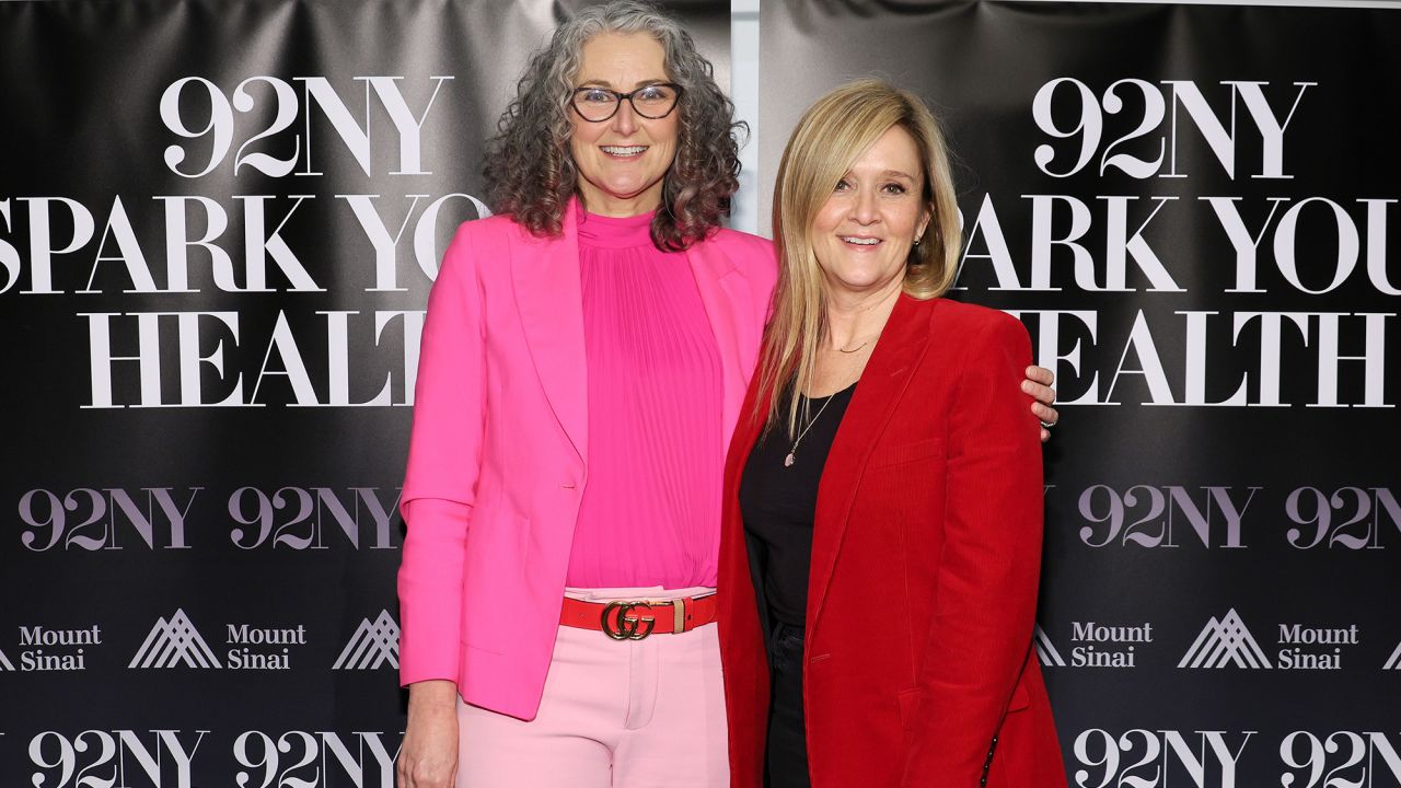 NEW YORK, NEW YORK - FEBRUARY 01: (L-R) Dr. Jennifer Gunter and Samantha Bee attend Dr. Jennifer Gunter in Conversation with Samantha Bee at 92NY on February 01, 2024 in New York City. (Photo by Dia Dipasupil/Getty Images)