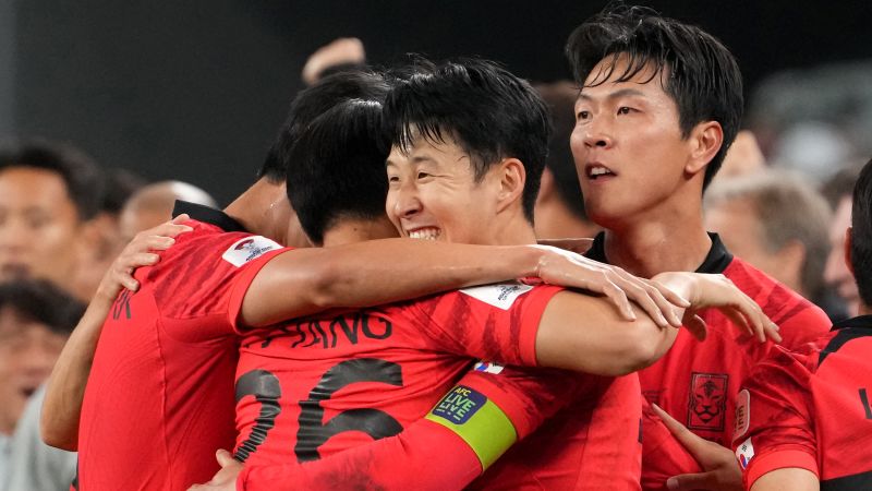 Ослепителният свободен удар на Son Heung-min след продължения запечатва драматичното преминаване на Южна Корея към полуфиналите на Купата на Азия