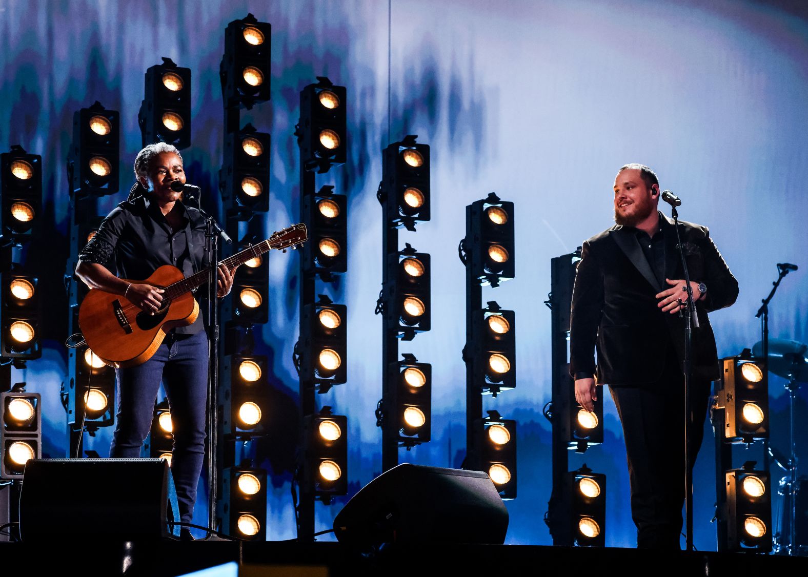 Tracy Chapman and Luke Combs <a href="index.php?page=&url=https%3A%2F%2Fwww.cnn.com%2F2024%2F02%2F04%2Fentertainment%2Ftracy-chapman-performs-fast-car-with-luke-combs-in-surprise-grammys-appearance%2Findex.html">perform Chapman's classic song "Fast Car" together</a>. Chapman closed the 1989 show with the song.