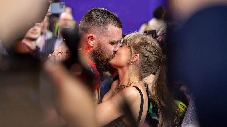 LAS VEGAS, NEVADA - FEBRUARY 11: Travis Kelce #87 of the Kansas City Chiefs celebrates and kisses Singer Taylor Swift following the NFL Super Bowl 58 football game between the San Francisco 49ers and the Kansas City Chiefs at Allegiant Stadium on February 11, 2024 in Las Vegas, Nevada. (Photo by Michael Owens/Getty Images)