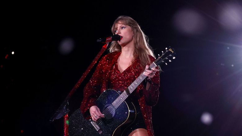 MELBOURNE, AUSTRALIA - FEBRUARY 16: EDITORIAL USE ONLY. NO BOOK COVERS Taylor Swift performs at Melbourne Cricket Ground on February 16, 2024 in Melbourne, Australia. (Photo by Graham Denholm/TAS24/Getty Images for TAS Rights Management)
