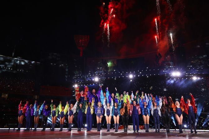 Swift takes a bow with her backup singers and dancers at the end of a show in Melbourne in February 2024.