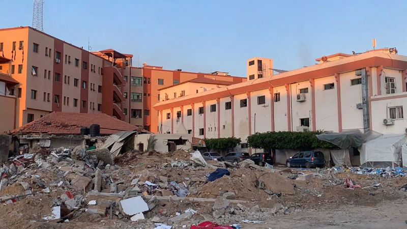 Израелските сили обграждат още две болници в Газа, казва Палестинският червен полумесец