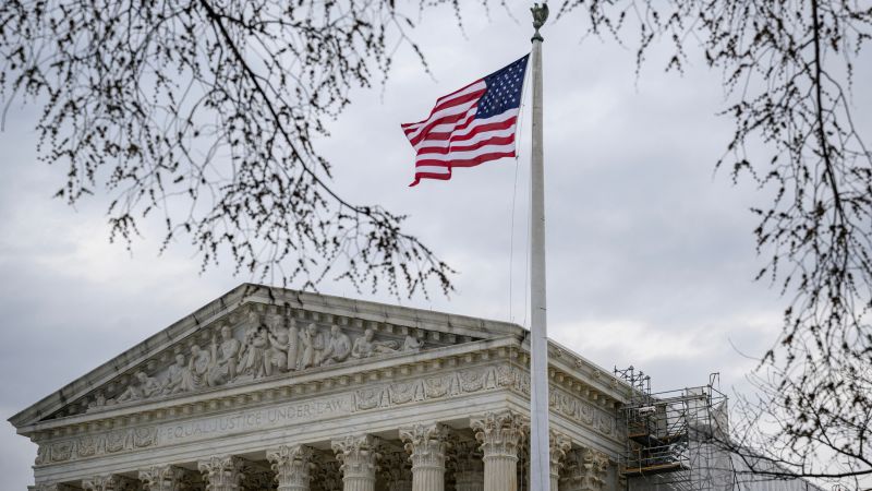 Supreme Court hears case on government\'s role in tackling online disinformation in the US