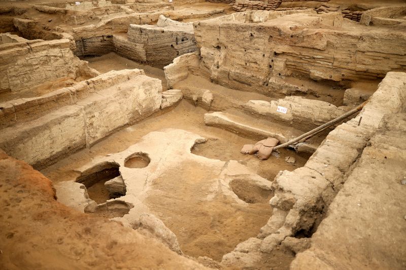 ‘World’s Oldest Bread,’ Dating Back 8,600 Years, Discovered In Turkey | CNN