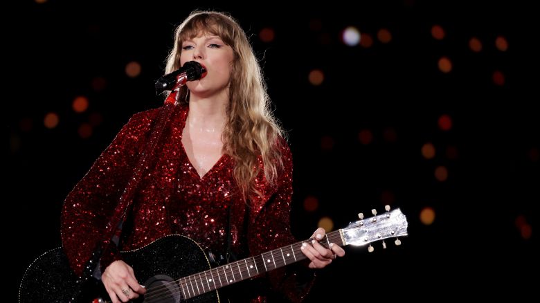 SINGAPORE, SINGAPORE - MARCH 02: EDITORIAL USE ONLY. NO BOOK COVERS Taylor Swift performs during "Taylor Swift | The Eras Tour" at the National Stadium on March 02, 2024 in Singapore. (Photo by Ashok Kumar/TAS24/Getty Images for TAS Rights Management)