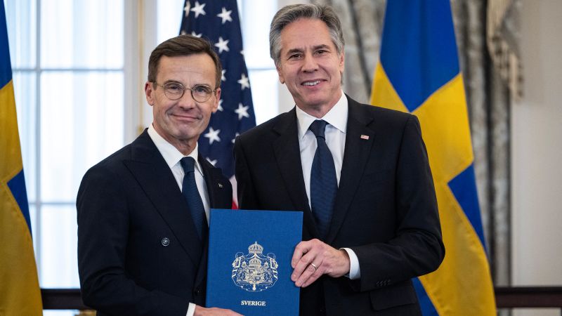 Švédsko oficiálně vstupuje do NATO a stává se 32. členem aliance