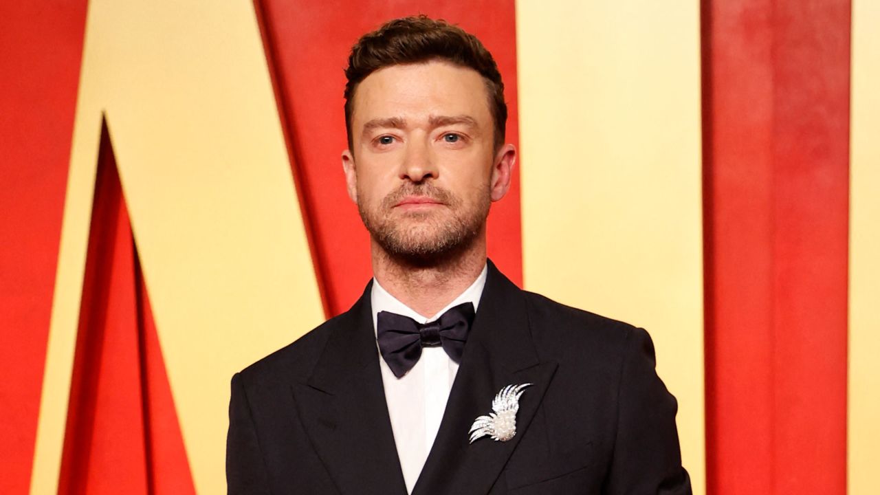 US singer-songwriter Justin Timberlake attends the Vanity Fair Oscars Party at the Wallis Annenberg Center for the Performing Arts in Beverly Hills, California, on March 10, 2024. (Photo by Michael TRAN / AFP) (Photo by MICHAEL TRAN/AFP via Getty Images)