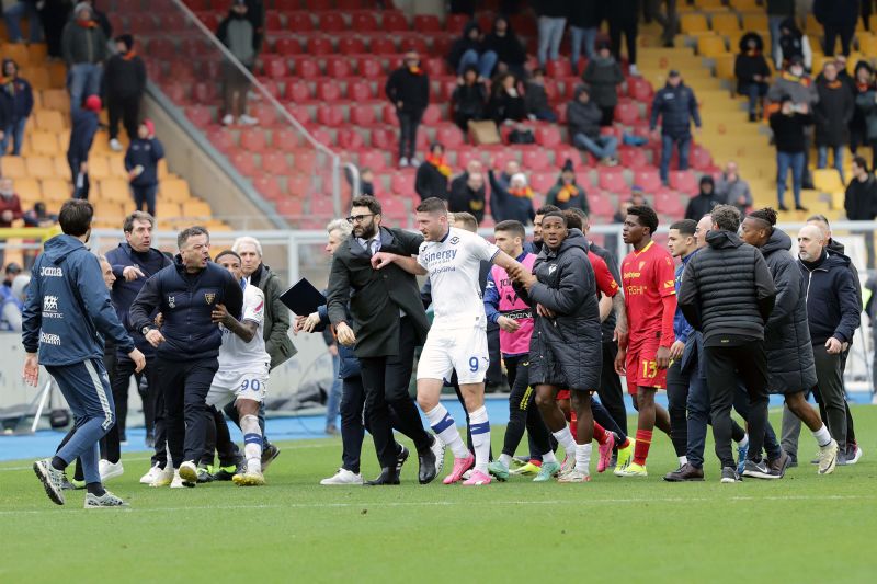 D'Aversa and Verona's Thomas Henry (in white, No. 9) got into a heated scuffle after the match.