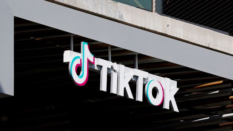 Италия глобява TikTok с 11 милиона долара за неуспех да защити непълнолетни