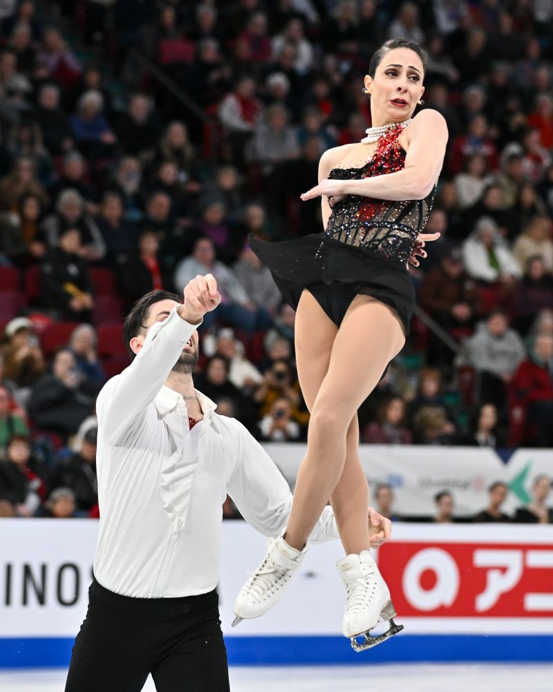 Deanna Stellato-Dudek Is Now The Oldest Woman To Win A World Figure ...