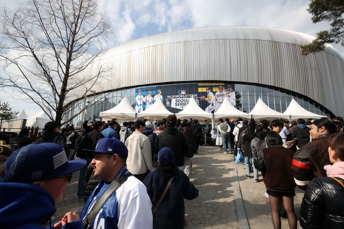 Fans make their way to the stadium prior to the 2024 Seoul Series game between the Dodgers and the Padres at Gocheok Sky Dome on March 20.