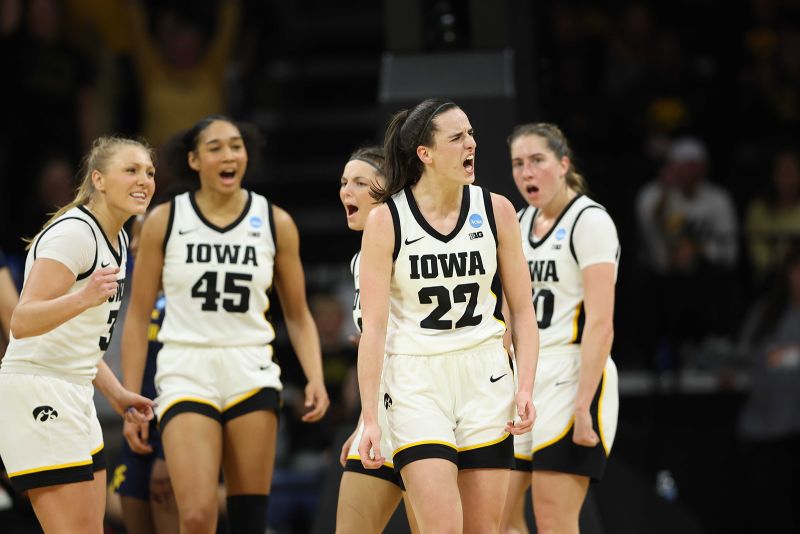 Caitlin Clark Breaks Women’s Scoring Record in Single Season as Iowa Advances to Sweet 16