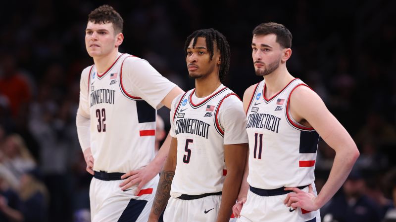 UConn Men\'s Basketball Team Faces Nightmare Journey to NCAA Final Four Due to Plane Issues