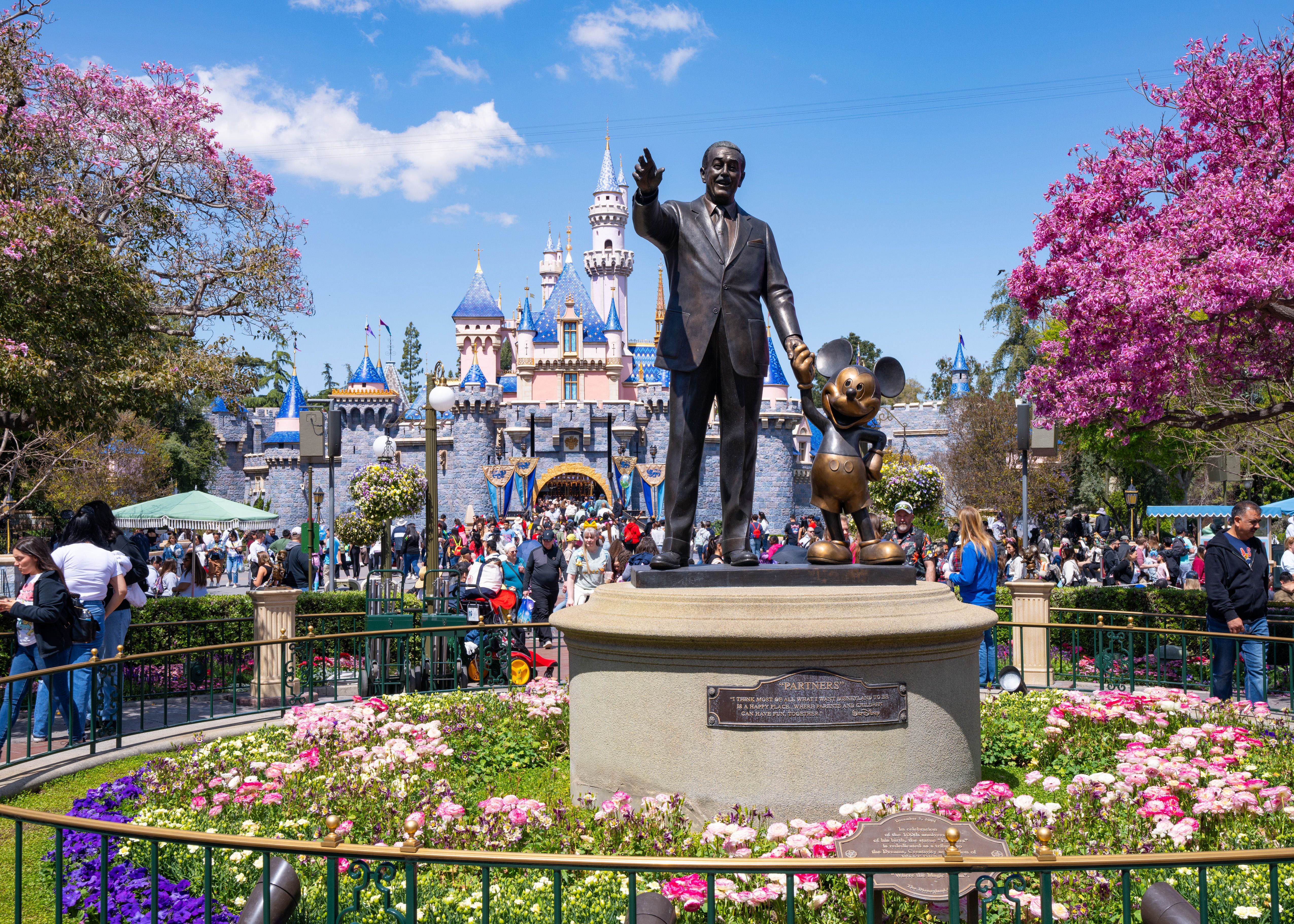 Mickey, Minnie, Donald and Goofy file for union vote at Disneyland