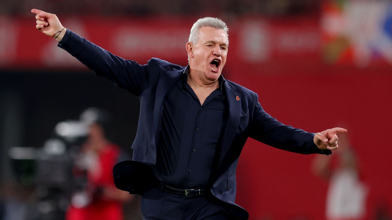 SEVILLE, SPAIN - APRIL 06: Javier Aguirre, Head Coach of RCD Mallorca, reacts during the Copa Del Rey Final between Athletic Club and Real Mallorca at Estadio de La Cartuja on April 06, 2024 in Seville, Spain. (Photo by Fran Santiago/Getty Images)