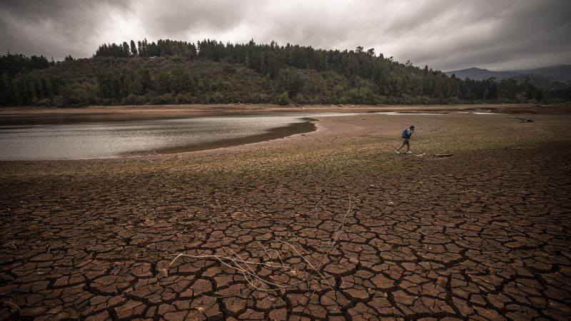 Bogota, Kolumbia: W jednym z najwyżej położonych miast na świecie rozpoczyna się racjonowanie wody, gdy jej zasoby osiągną krytyczny poziom