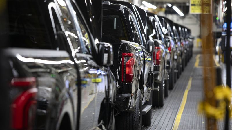 Ford doesn’t expect significant car price hikes even as tariffs will cost it $1.5 billion | CNN Business