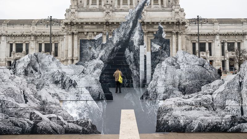 JR punches a tunnel through Milan’s central railway station in latest ...