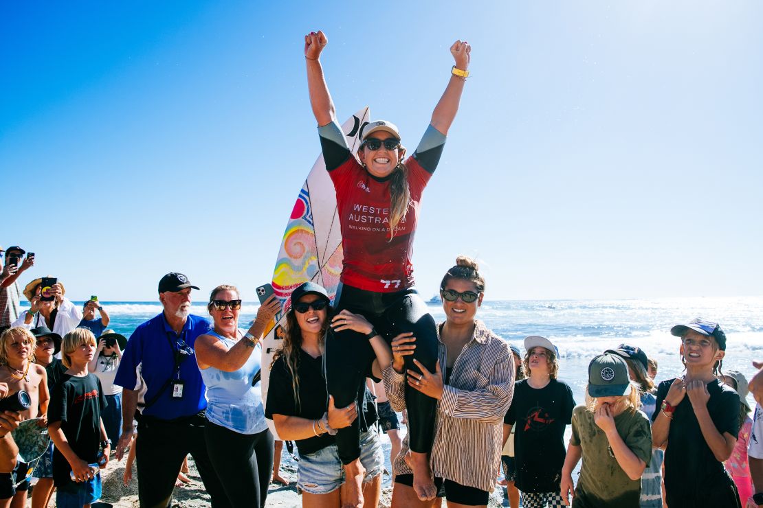 Gabriela Bryan: 'Magical' moment as surfer shares wave with pod of dolphins  as she wins first world championship tour event | CNN