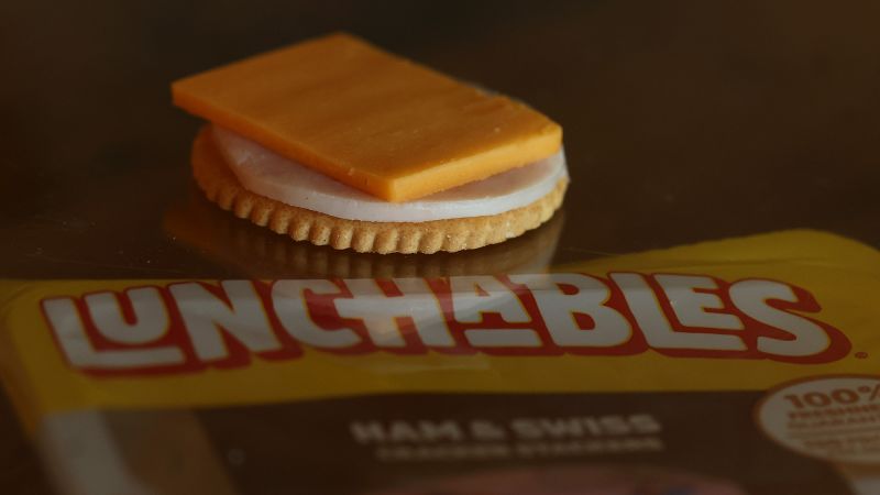 Lunchables were a smashing success. Now they’re in crisis | CNN Business