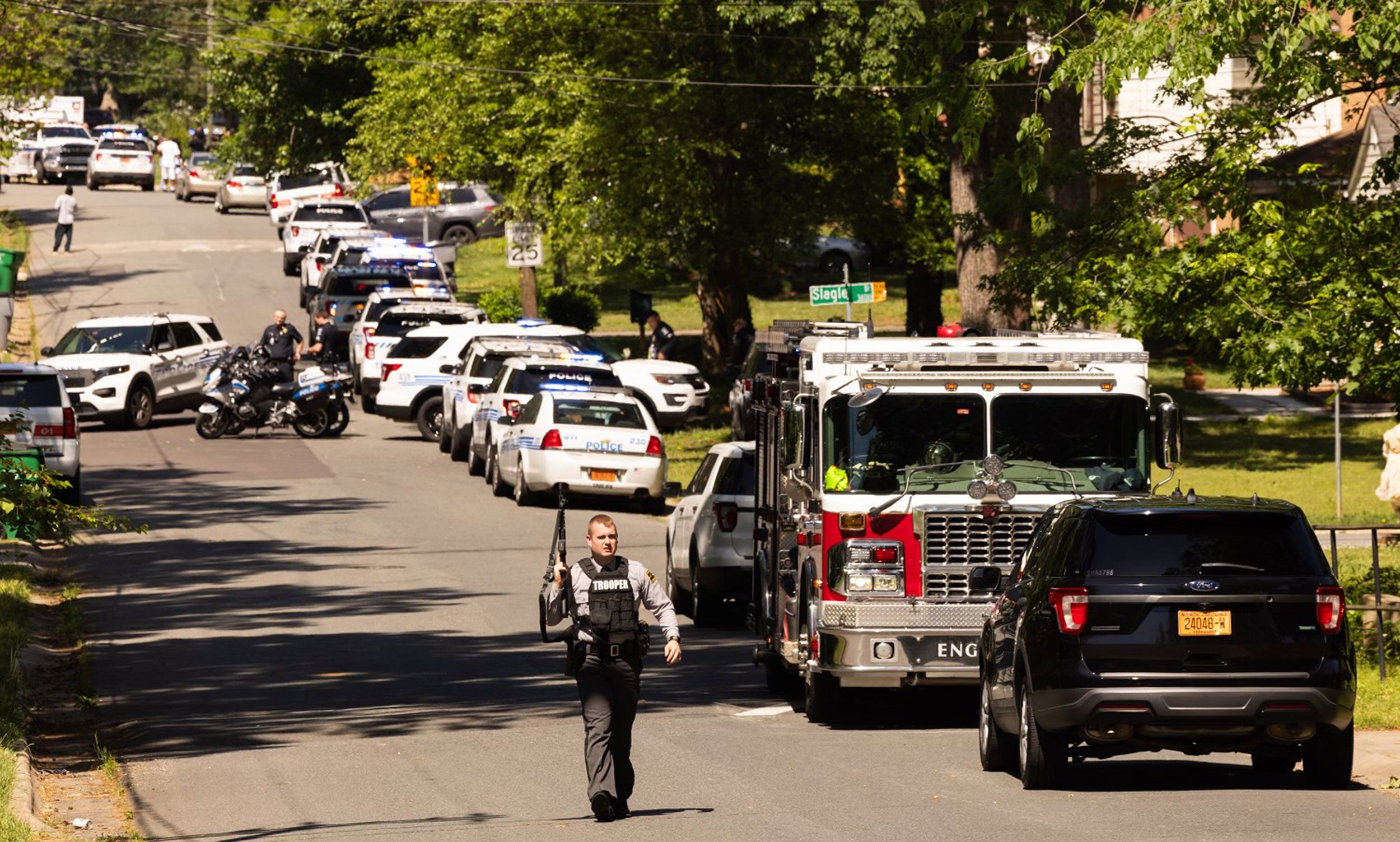 Charlotte, NC shooting: 4 law enforcement officers killed as US Marshals  fugitive task force was serving warrant | CNN