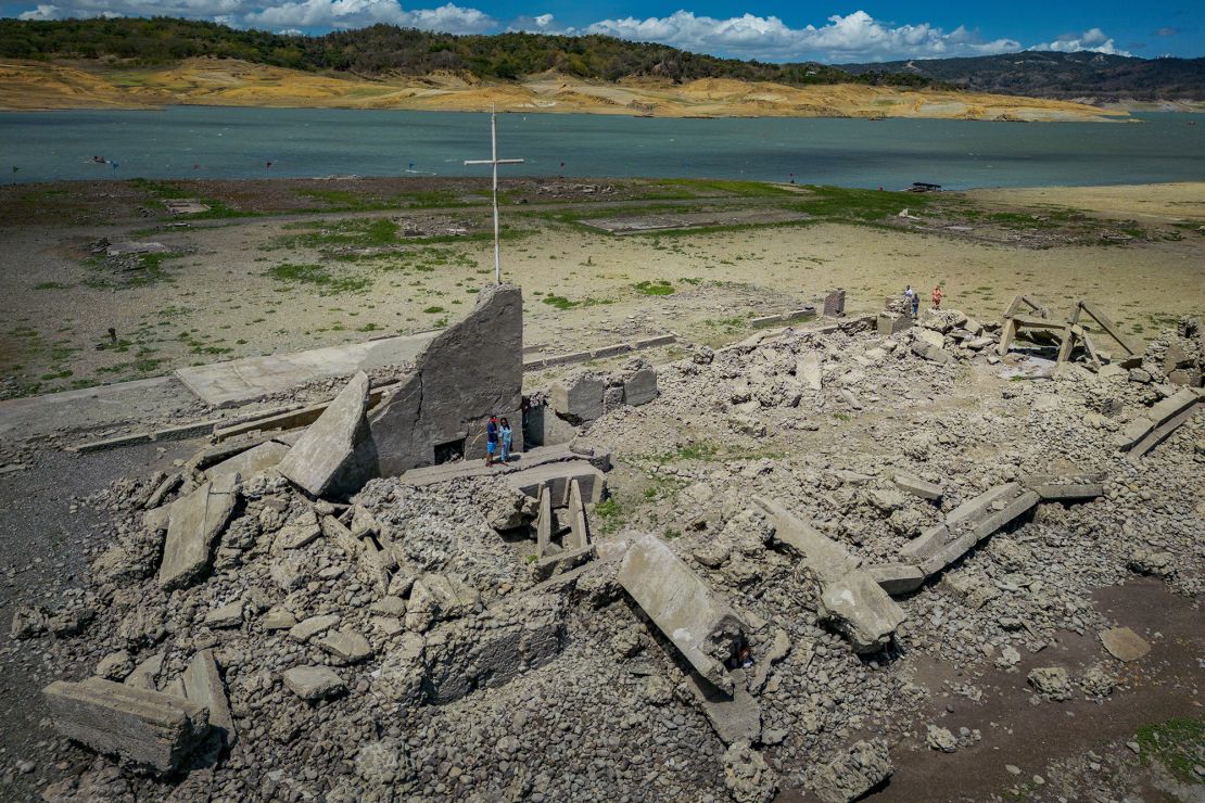 An aerial view of the old sunken town of Pantabangan.