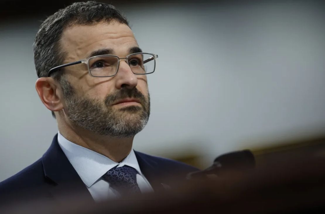 En esta foto de mayo de 2024, el comisionado del Servicio de Impuestos Internos de la era Biden, Danny Werfel, testifica ante la Comisión de Asignaciones de la Cámara en el Capitolio en la ciudad de Washington.