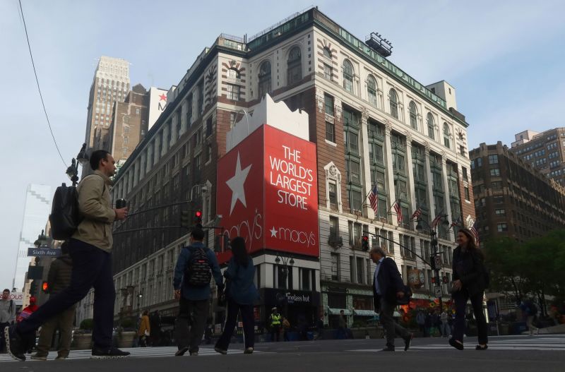 "Macy's está em sérios problemas. Pode estar sentada em uma mina de ouro." - jili slo