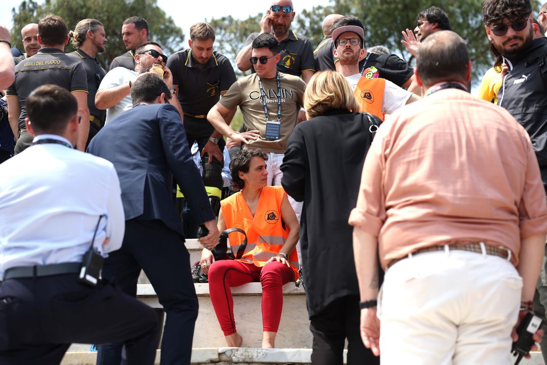 Protesters caused a stir in the stands at the Italian Open.