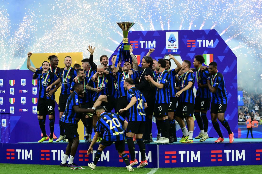 El Inter de Milán alzó el scudetto número 20 el 19 de mayo de 2024.