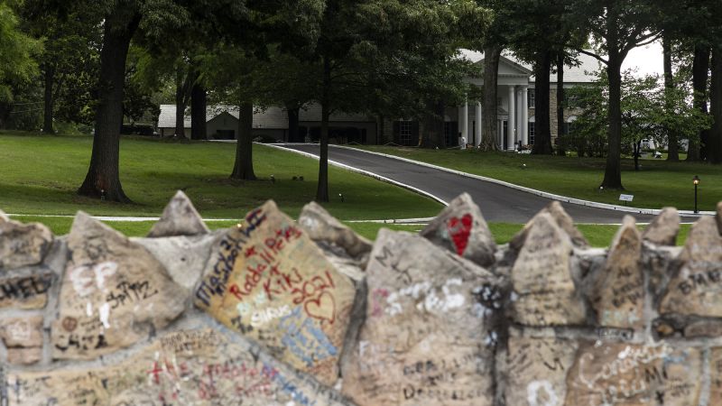 Court rules Elvis' Graceland mansion cannot be seized at this time