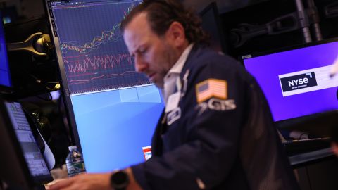 NEW YORK, NEW YORK - MAY 24: Traders work on the floor of the New York Stock Exchange during morning trading on May 24, 2024 in New York City. Stocks rose at the opening bell a day after the Dow Jones closed under 600 points, its worst session in more than a year. (Photo by Michael M. Santiago/Getty Images)