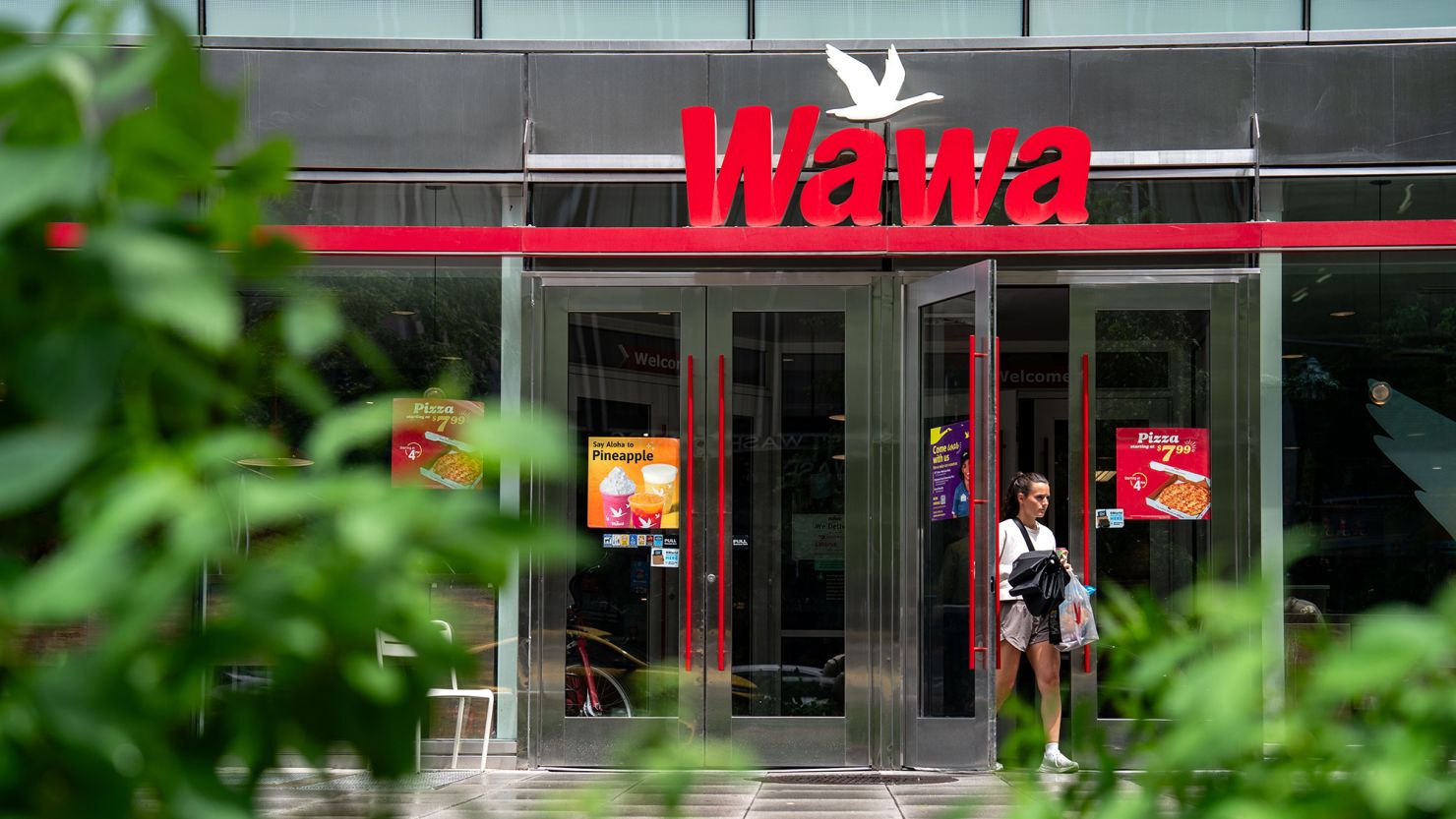 Wawa earned high marks for customer satisfaction in a new survey.