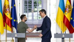 MADRID, SPAIN - MAY 27: President of Ukraine Volodymyr Zelensky (L) and Spanish Prime Minister Pedro Sanchez (R) shake hands at the end of a press conference at Moncloa Palace on May 27, 2024 in Madrid, Spain. The Ukrainian  president had postponed an earlier trip to Spain after Russia's escalating attacks in the Kharkiv region. (Photo by Pablo Blazquez Dominguez/Getty Images)