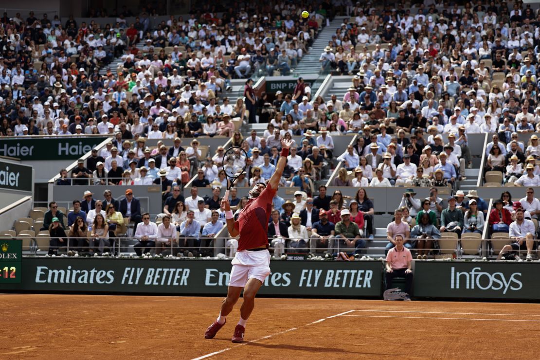 Novak Djokovic terpaksa mengundurkan diri dari Prancis Terbuka karena cedera lutut.