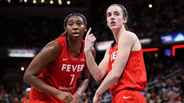 INDIANAPOLIS, INDIANA - JUNE 01: Caitlin Clark #22 of the Indiana Fever talks with Aliyah Boston #7 against the Chicago Sky during the fourth quarter in the game at Gainbridge Fieldhouse on June 01, 2024 in Indianapolis, Indiana. NOTE TO USER: User expressly acknowledges and agrees that, by downloading and or using this photograph, User is consenting to the terms and conditions of the Getty Images License Agreement. (Photo by Andy Lyons/Getty Images)