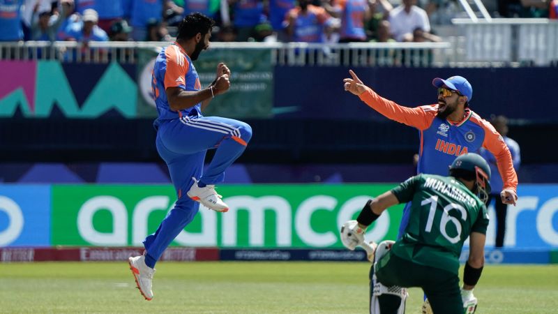 Пакистан се поддаде на сърцераздирателно поражение срещу главния съперник Индия на Световната купа по крикет T20