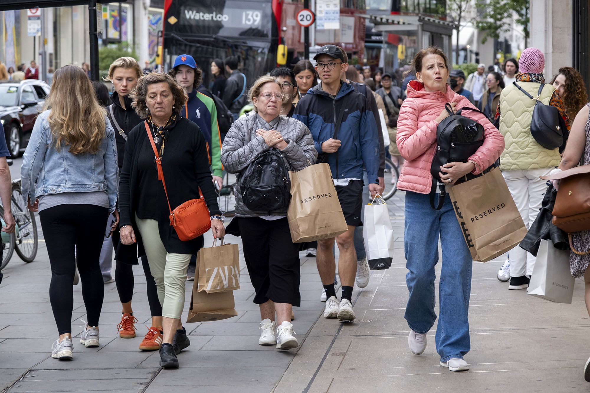 London's Oxford Street will be pedestrianized, according to plans released by city mayor Sadiq Khan.