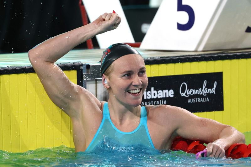 Ariarne Titmus: Australian Swimmer Breaks 200-meter Freestyle World ...