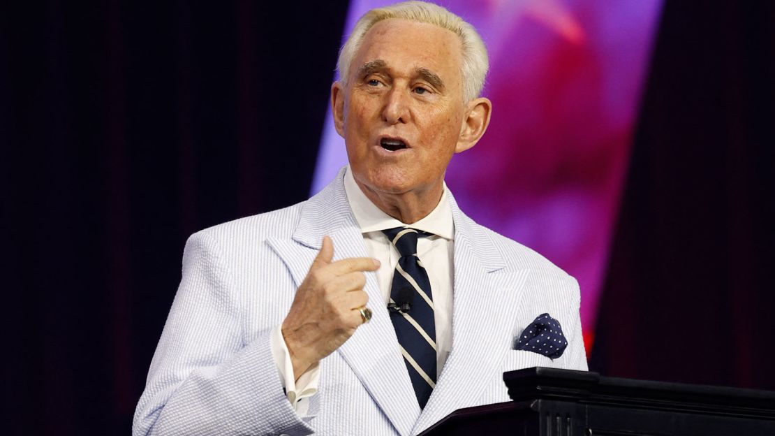 Roger Stone menyampaikan pidatonya di konvensi Turning Point pada 15 Juni 2024 di Detroit.