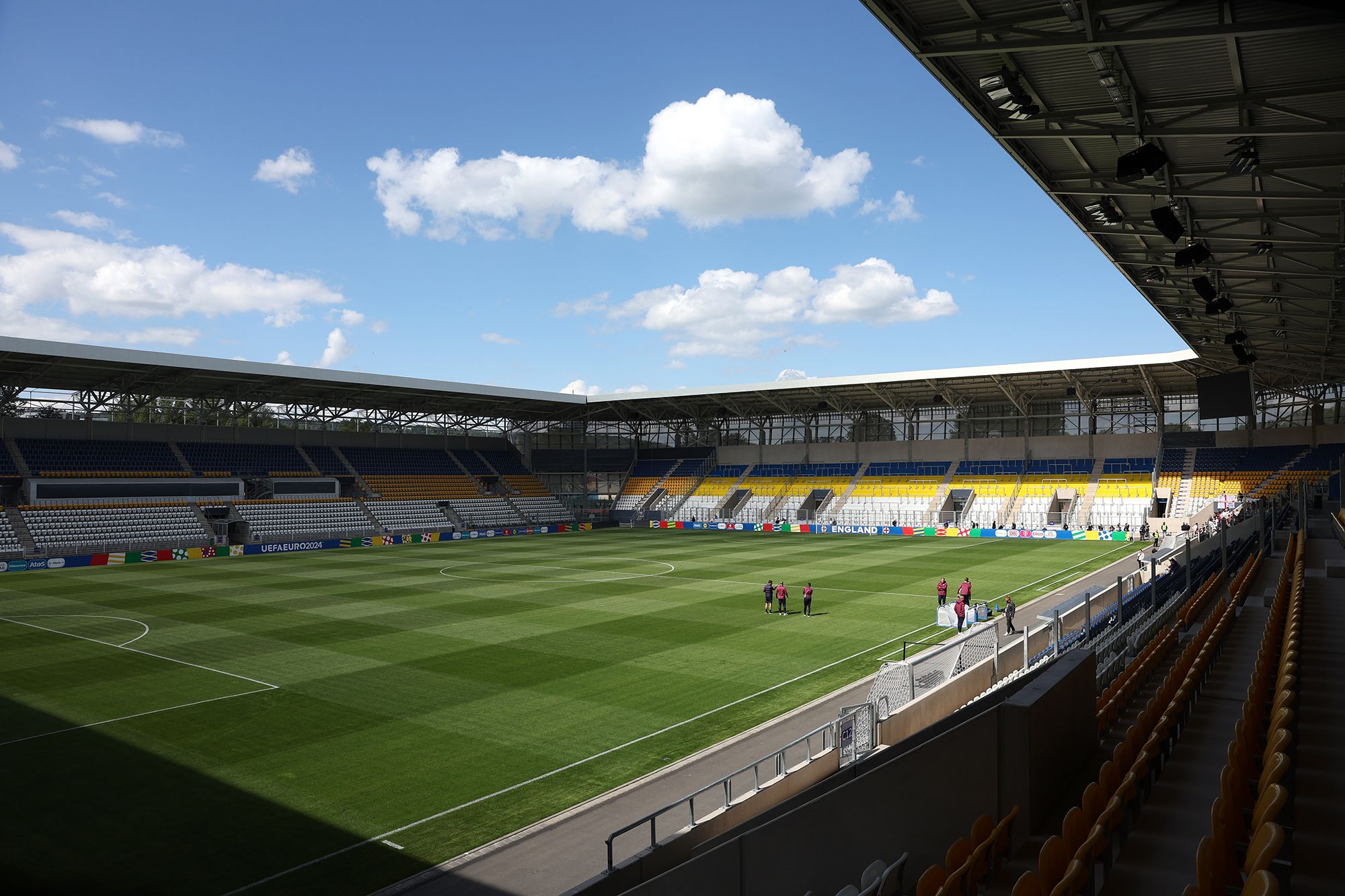 Fan violence at soccer match in Germany leaves 79 people injured, including  10 police officers | CNN