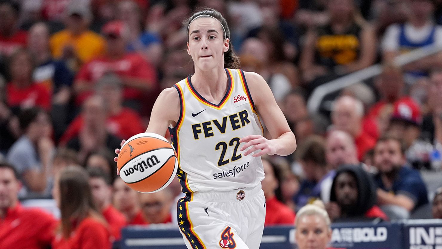 Caitlin Clark posts double-double in third straight win for the Indiana  Fever | CNN