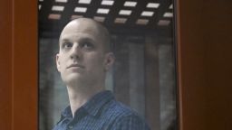 US journalist Evan Gershkovich pictured prior to a hearing in Yekaterinburg's Sverdlovsk Regional Court on June 26.